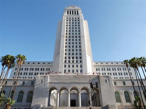 iconic buildings in los angeles.